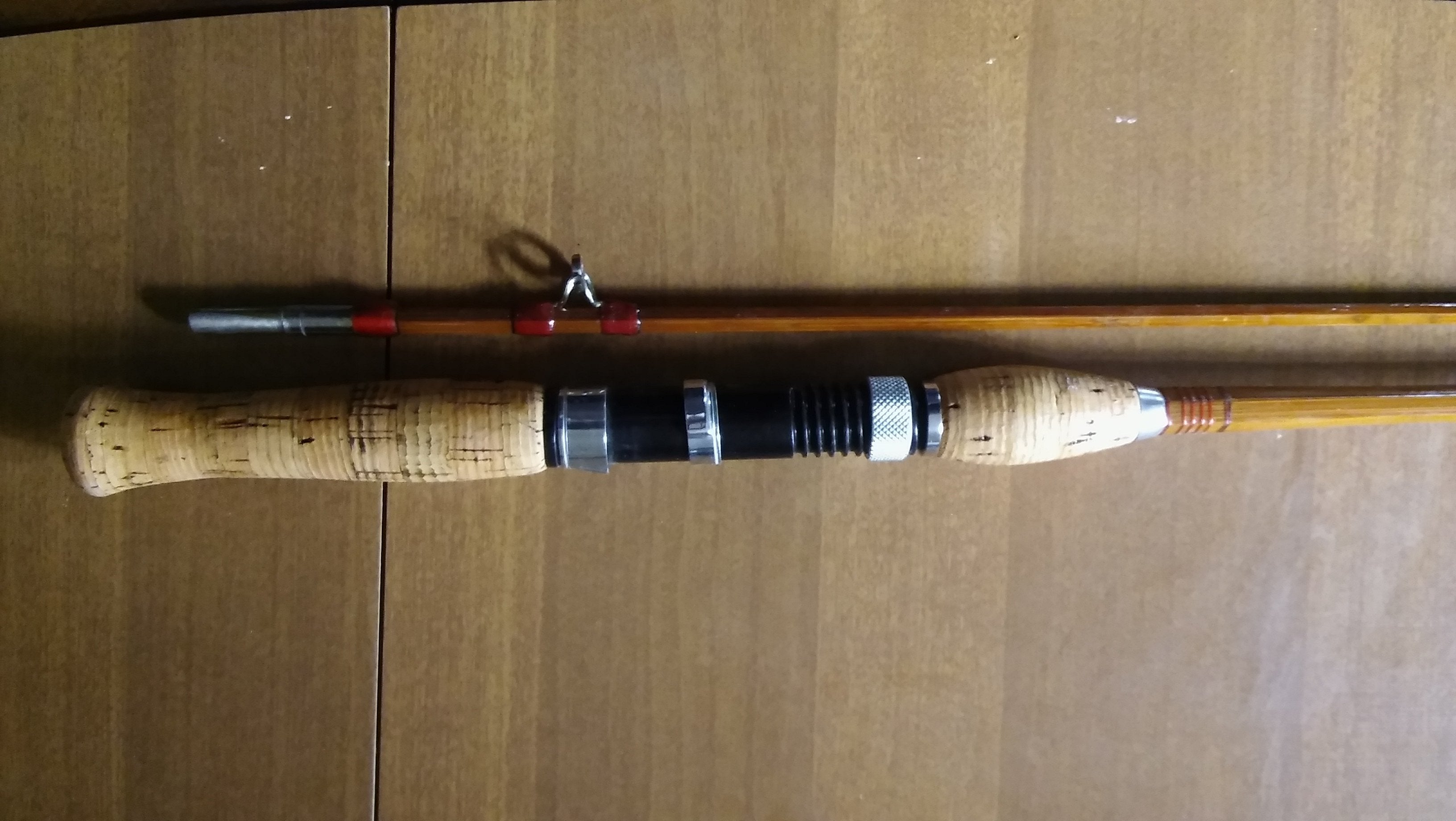 Who made this bamboo fishing rod???????